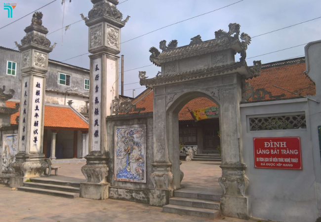 Đình làng gốm Bát Tràng 