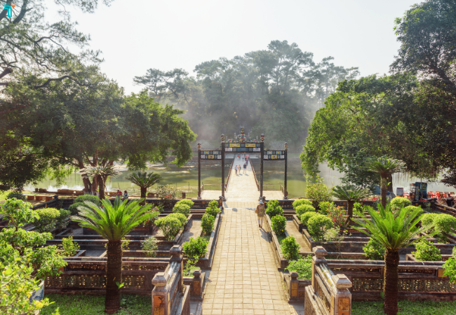Một vòng quanh Lăng Minh Mạng 