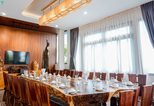 Không thể thiếu những căn phòng riêng tư, không kém phần sang trọng này