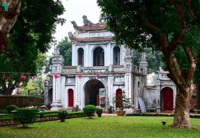 Văn Miếu Môn cổng tam quan dẫn vào Văn Miếu