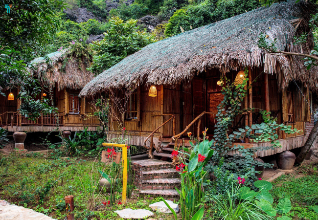 An's Eco Garden thiết kế theo phong cách cổ điểm với mái ngói và tường gạch