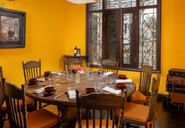 Tại HOME Saigon còn có không gian riêng tư dành cho thực khách