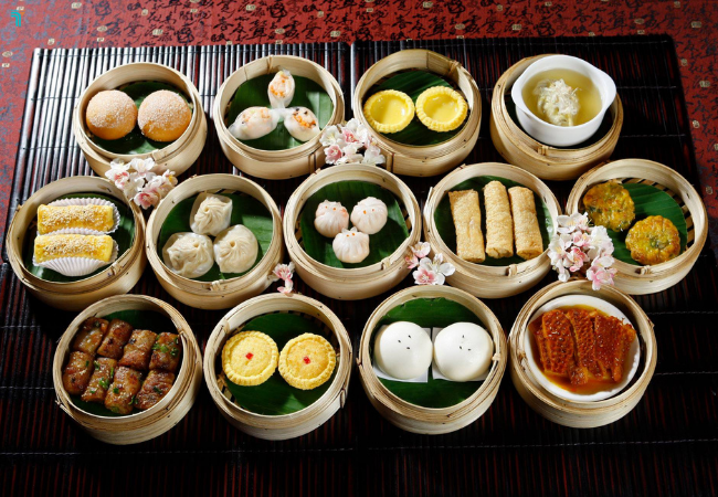 Tại Tân Hải Vân, bạn sẽ tìm thấy một thực đơn dimsum phong phú với đủ món hấp, chiên, xào, cháo, mì…