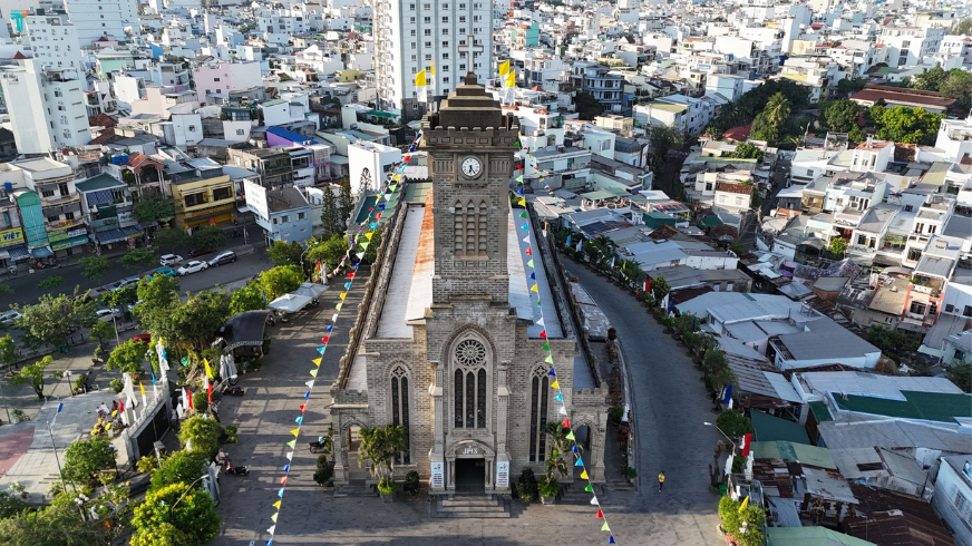 Nhà thờ Núi Nha Trang: Kiệt tác Gothic giữa biển xanh